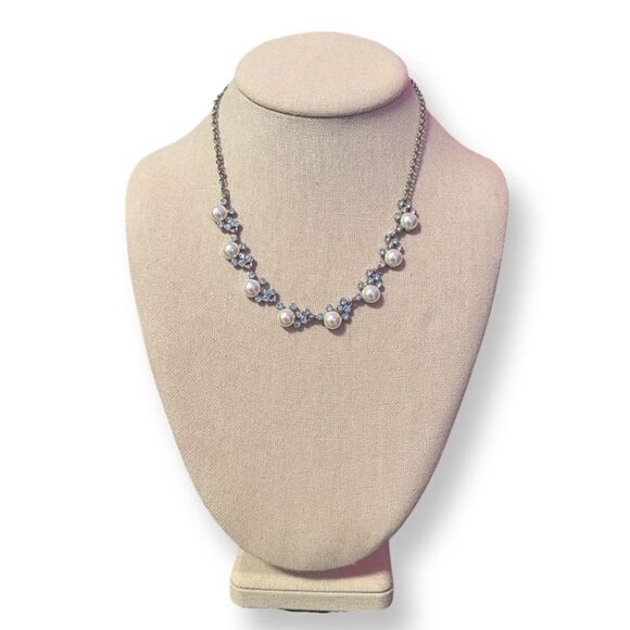 NWOT Signed Pearl And Rhinestone Necklace - Picture 1 of 5